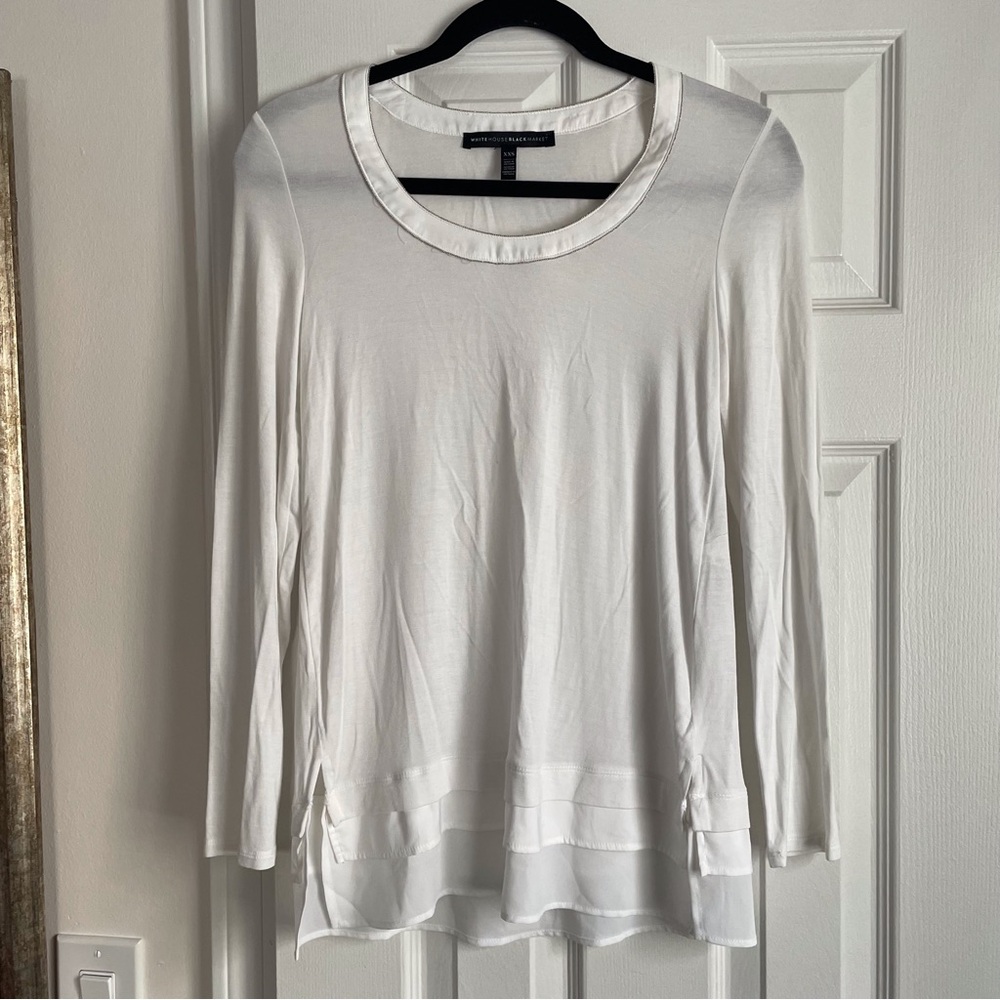 White House Black Market Women's white Long Sleeve Tee